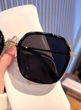 大框墨镜女款夏遮阳防晒太阳眼镜