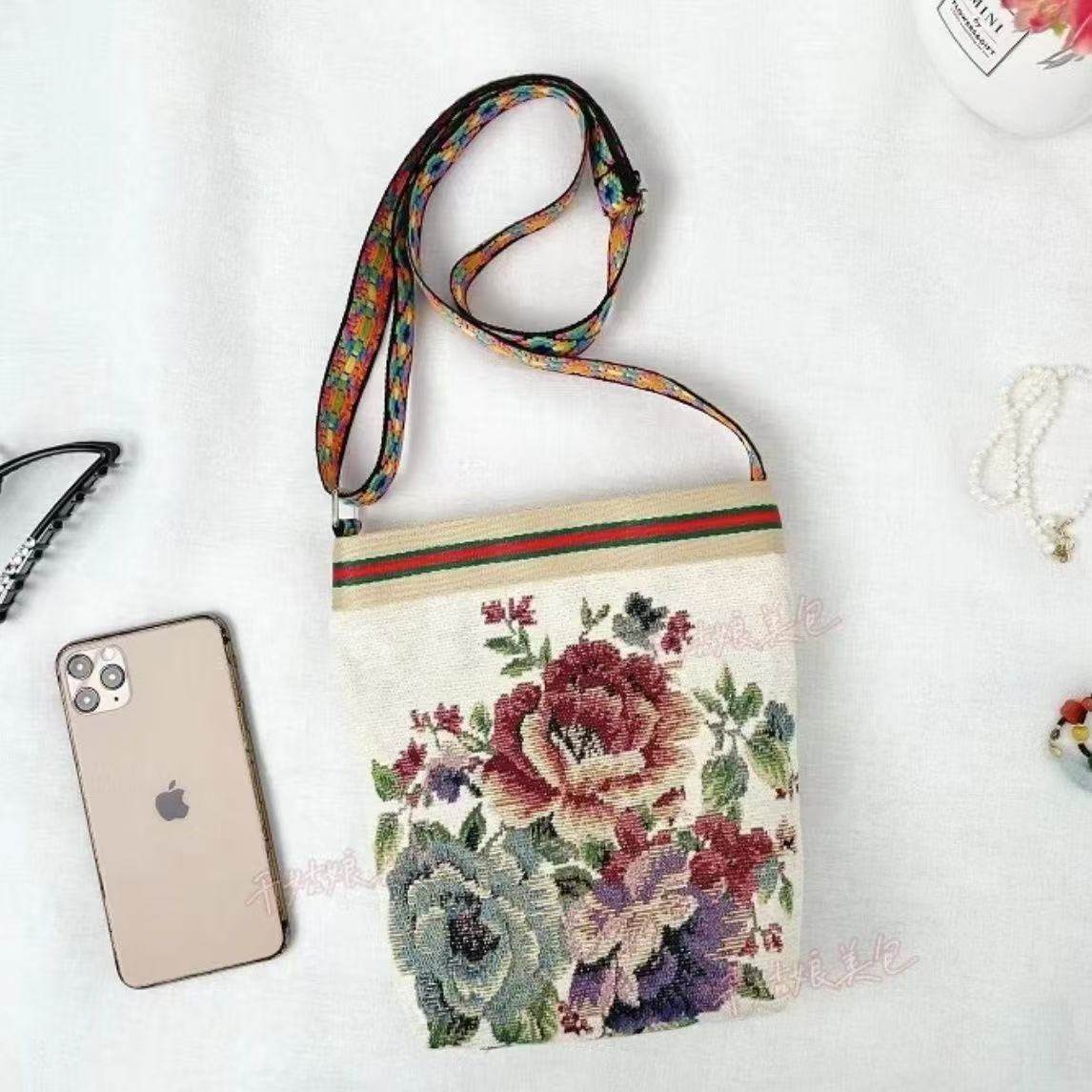 百搭单肩斜挎包双面金丝提花刺绣帆布包手提包上班通勤包有内拉链,淘宝优惠券,粉丝福利购,淘宝优惠卷