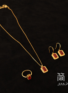 简芃2024新款颈饰925纯银18K金轻奢小众黑色红色玛瑙项链项坠女