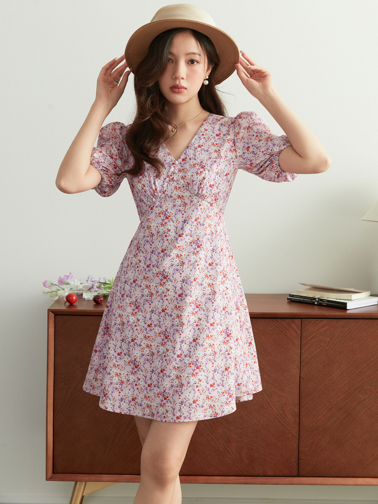 VIVICATHY大码泡泡袖连衣裙