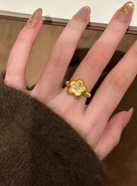 新款小金花点钻戒指女新中式轻奢
