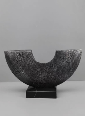 现代轻奢大理石摆件金属雕塑装饰品工艺品样板间玄关陈设创意摆设