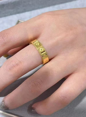 四叶草戒指女不掉色钛钢戒指