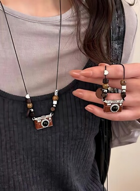 ins小众设计风毛衣链复古棕色