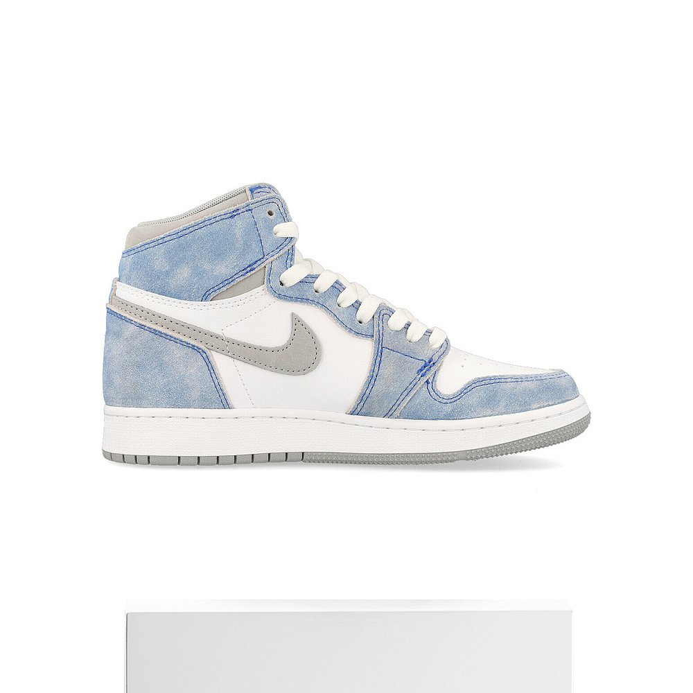 日本直邮Nike AIR JORDAN 1 RETRO HIGH OG GS运动鞋 575441-402-图3