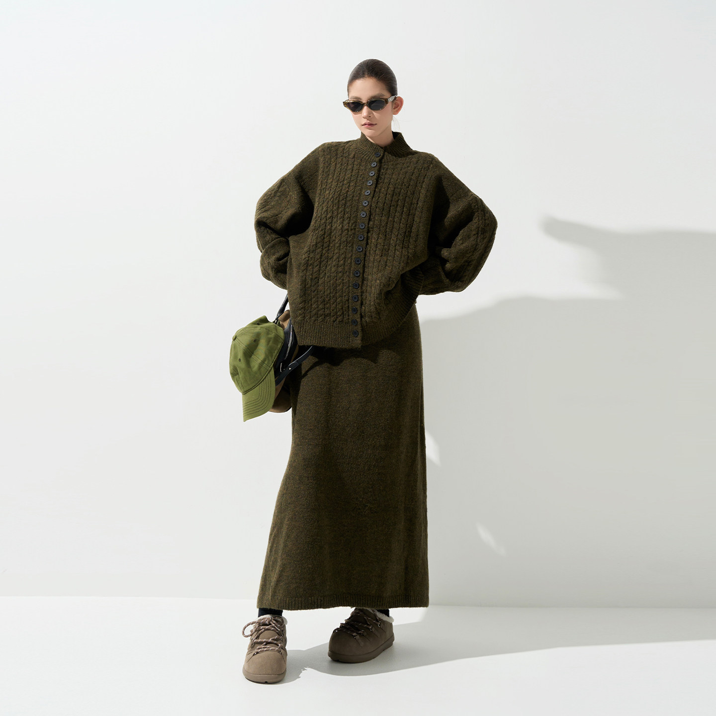 吴童童加厚高领长袖毛衣外套女秋冬韩系宽松保暖针织开衫半裙套装,淘宝优惠券,粉丝福利购,淘宝优惠卷