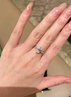 925纯银两克拉椭圆鸽子蛋形戒指女莫桑钻镀18K金高碳石求订婚戒