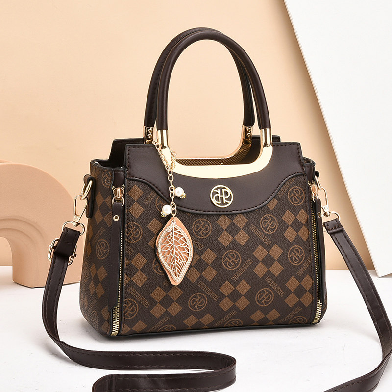 女包2025新款大气中年气质女包妈妈包高级感单肩斜挎包手提包,淘宝优惠券,粉丝福利购,淘宝优惠卷