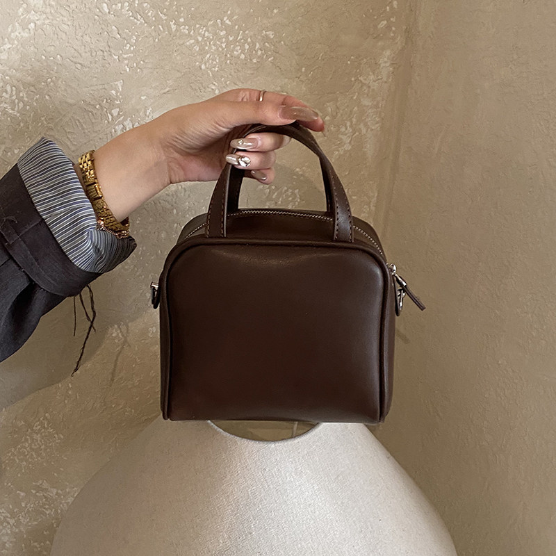 方盒子包极简高级感波士顿单肩斜挎小方包宅女同款黑色简约手提包,淘宝优惠券,粉丝福利购,淘宝优惠卷