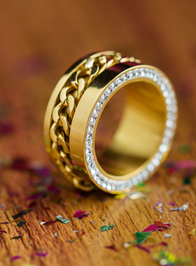 厂家货源欧美时尚侧面粘钻不锈钢指环大气男女士宽面满钻奢华戒指