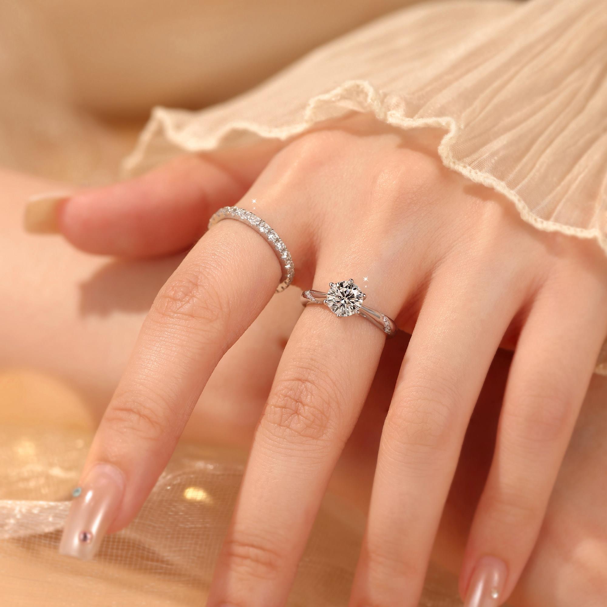 Secret Blue Psychic Six Claw Cultured Diamond Ring Women's Light Luxury High-end Wedding Ring Sterling Silver Artificial Proposal Diamond Ring