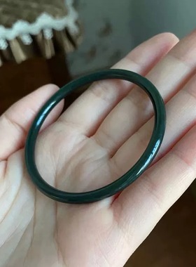 新疆和田玉青玉镯 细料 打磨简约细条美人镯 温润清雅 克重 7.44g