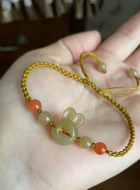 和田玉糖玉小兔子单圈手链 简约大气款 颜色漂亮 珠型饱满