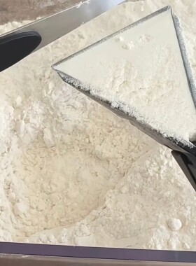 磁吸折叠硅胶量勺食品级冰箱贴