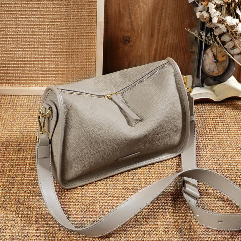 岩牛TOGO皮大容量托特女包2025新款单肩包轻奢手提包高级感斜跨包 - 图2