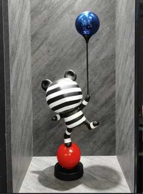 新款直销现代简约网红熊摆件客厅电视柜玄关卡通气球杂技熊落地雕