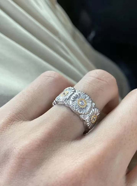 S925银华优乐2022小雏菊戒指
