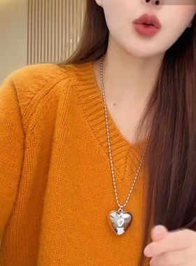 向日葵欧尼同款时髦银色立体桃心爱心项链韩国东大门出口毛衣链女