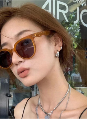 刘亦菲同款茶色墨镜女