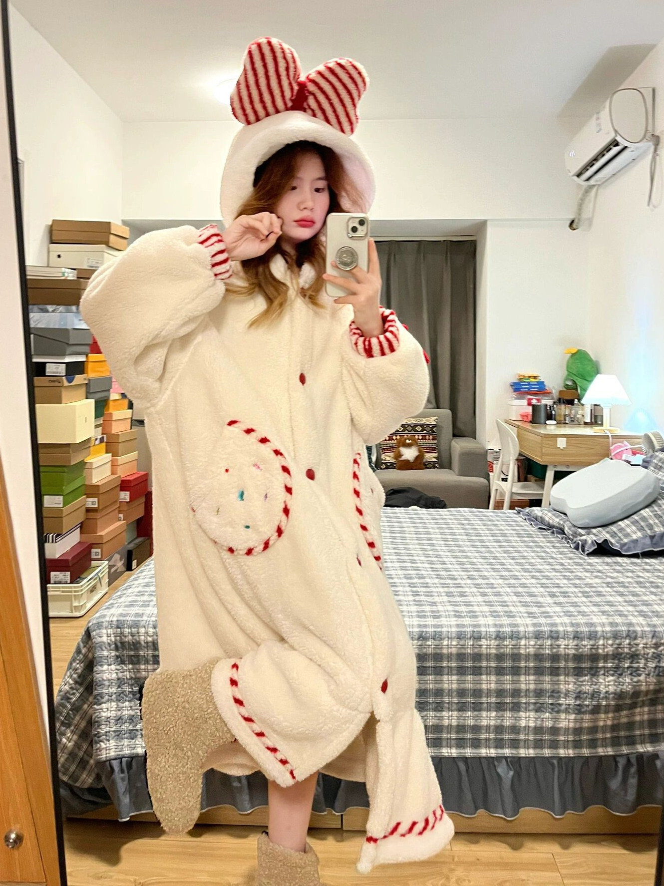 甜美加厚可爱蝴蝶结连帽珊瑚绒睡裙女冬款2025新款大码家居服睡袍,淘宝优惠券,粉丝福利购,淘宝优惠卷