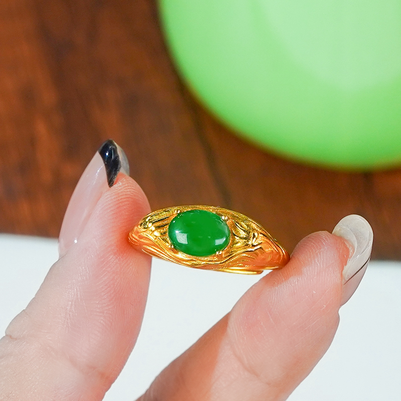 Valentine's Day gift silver inlaid with natural jade A-grade fashionable and exquisite niche design full green oval cabochon ring