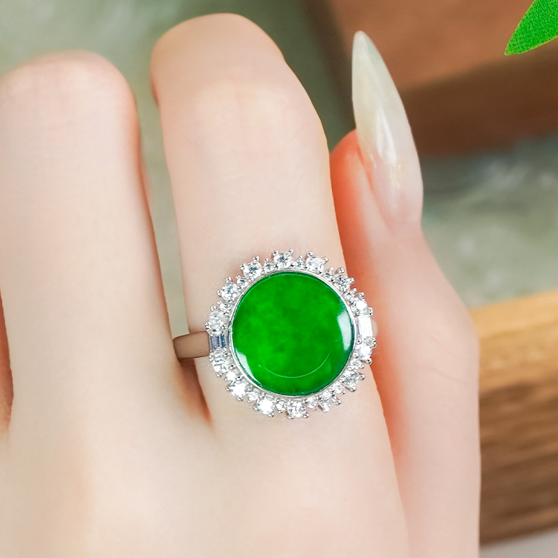 Silver inlaid natural jade A-grade exquisite green dragon stone grand jade medal ring