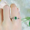 Natural jade A-grade inlaid fashionable simple small flower design oval cabochon jade ring