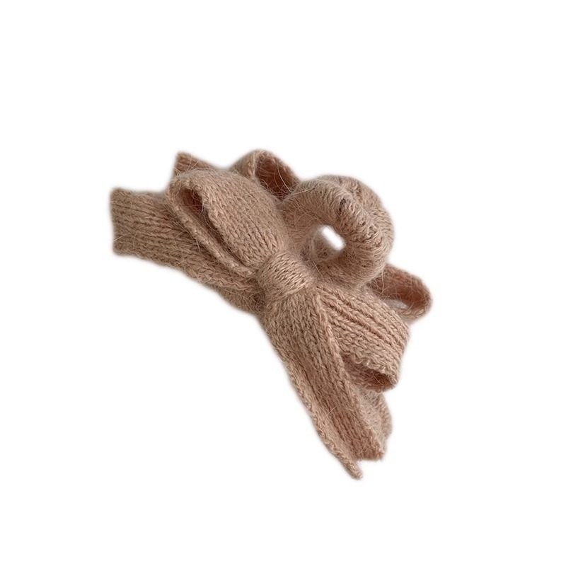 秋冬毛绒蝴蝶结抓夹女2024新款感后脑勺发夹鲨鱼夹发量多头饰,淘宝优惠券,粉丝福利购,淘宝优惠卷
