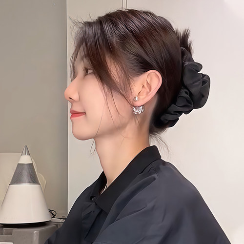 云朵褶皱闪光头发抓夹高端发卡2025新款绝美高级感大号发夹头饰女 - 图0