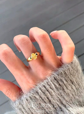 小蜜蜂椭圆蛋形进口莫桑钻戒指女纯银招财黄钻指环小众设计轻奢