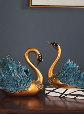 树脂装饰美式客厅情侣