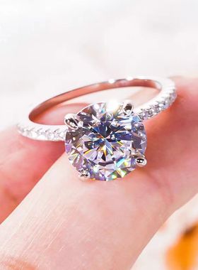 进口D色莫桑石四爪半壁戒指