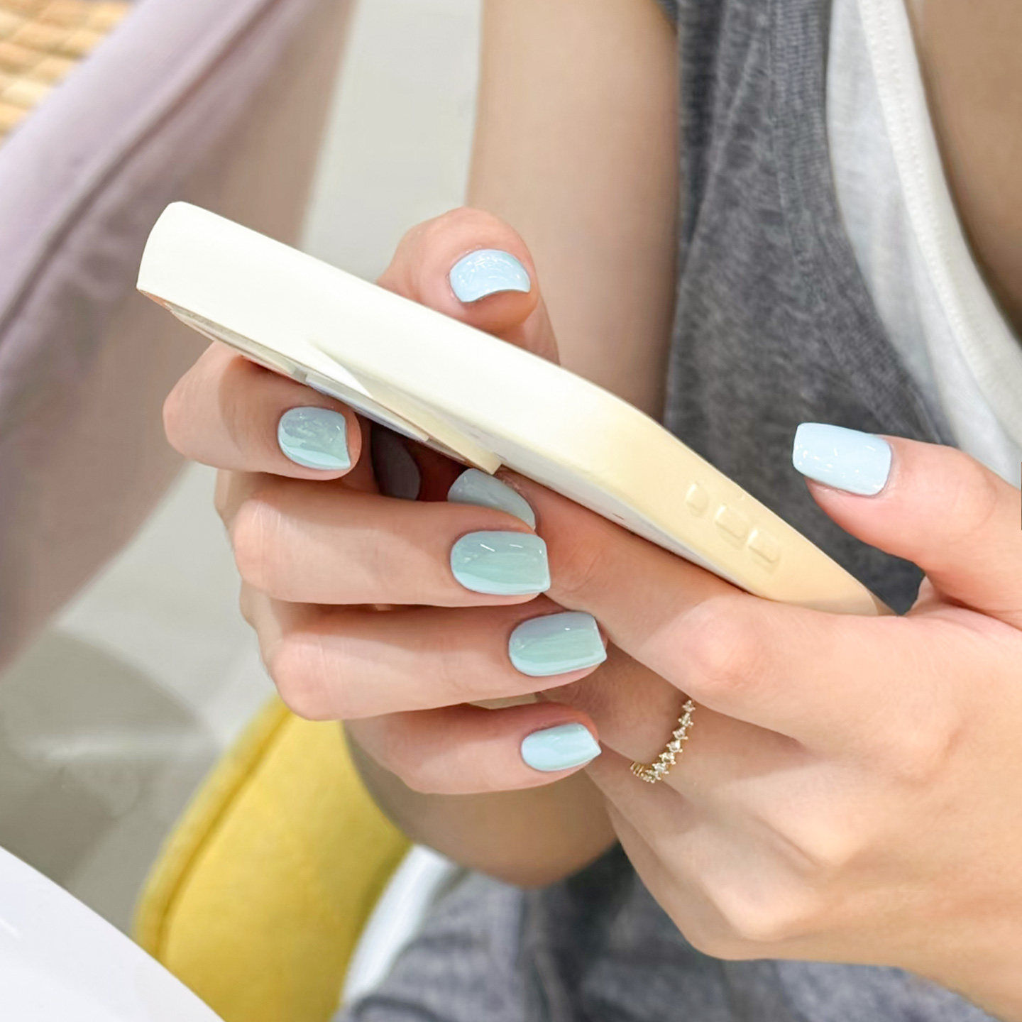 秋冬可爱多巴胺纯色穿戴甲 小鸡黄日常短款显白手工美甲贴片 成品,淘宝优惠券,粉丝福利购,淘宝优惠卷