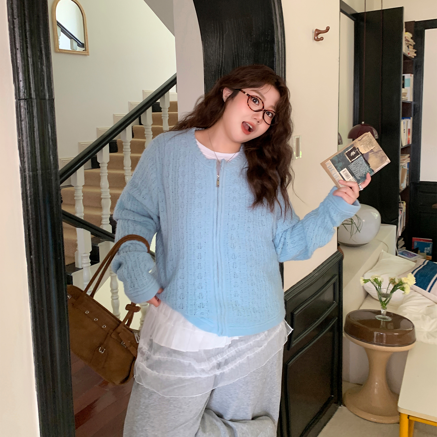 YUZI 鱼子肌理花纹巴胺软糯针织开衫特大码女装胖mm秋冬显瘦百搭 - 图0