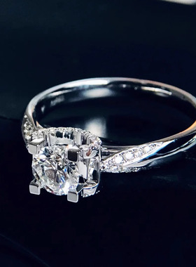 纯D色莫桑石钻戒18K白金钻石戒指PT950铂金赠e大饼粉饼送女友礼物