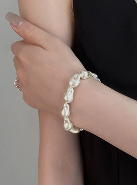 巴洛克珍珠手链女款2025新款ins小众轻奢设计串珠气质百搭手饰品