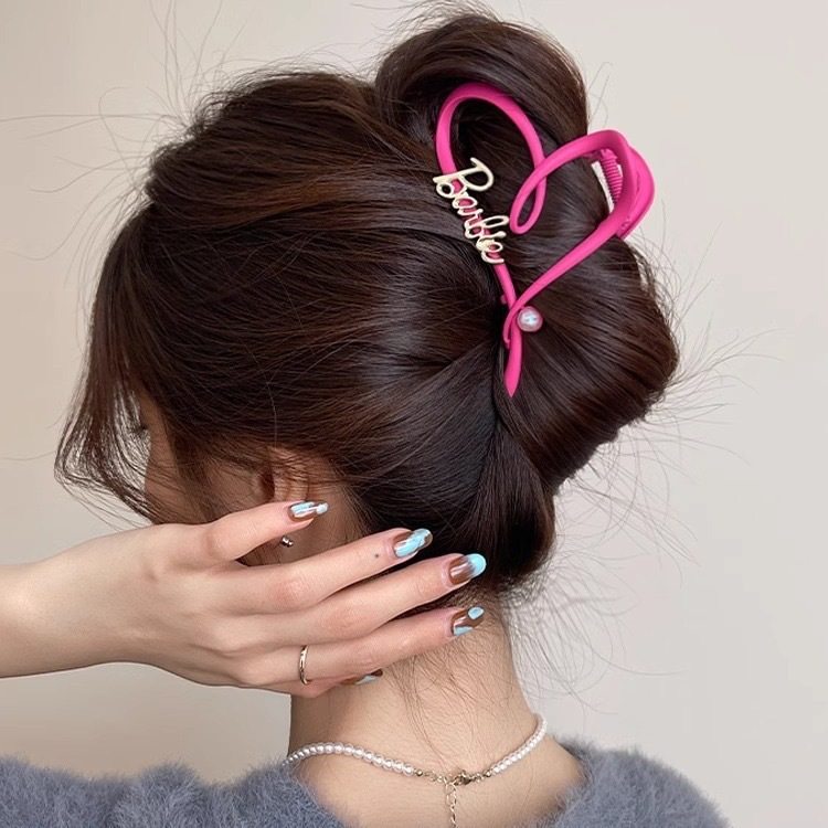 甜酷芭比风ins小众爱心抓夹女2024新款后脑勺盘发鲨鱼夹发夹发卡,淘宝优惠券,粉丝福利购,淘宝优惠卷