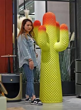 网红仙人掌大型摆件衣帽架玻璃钢雕塑服装店家居客厅橱窗落地装饰