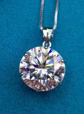 霸气经典款吊坠八心八箭切工镶嵌