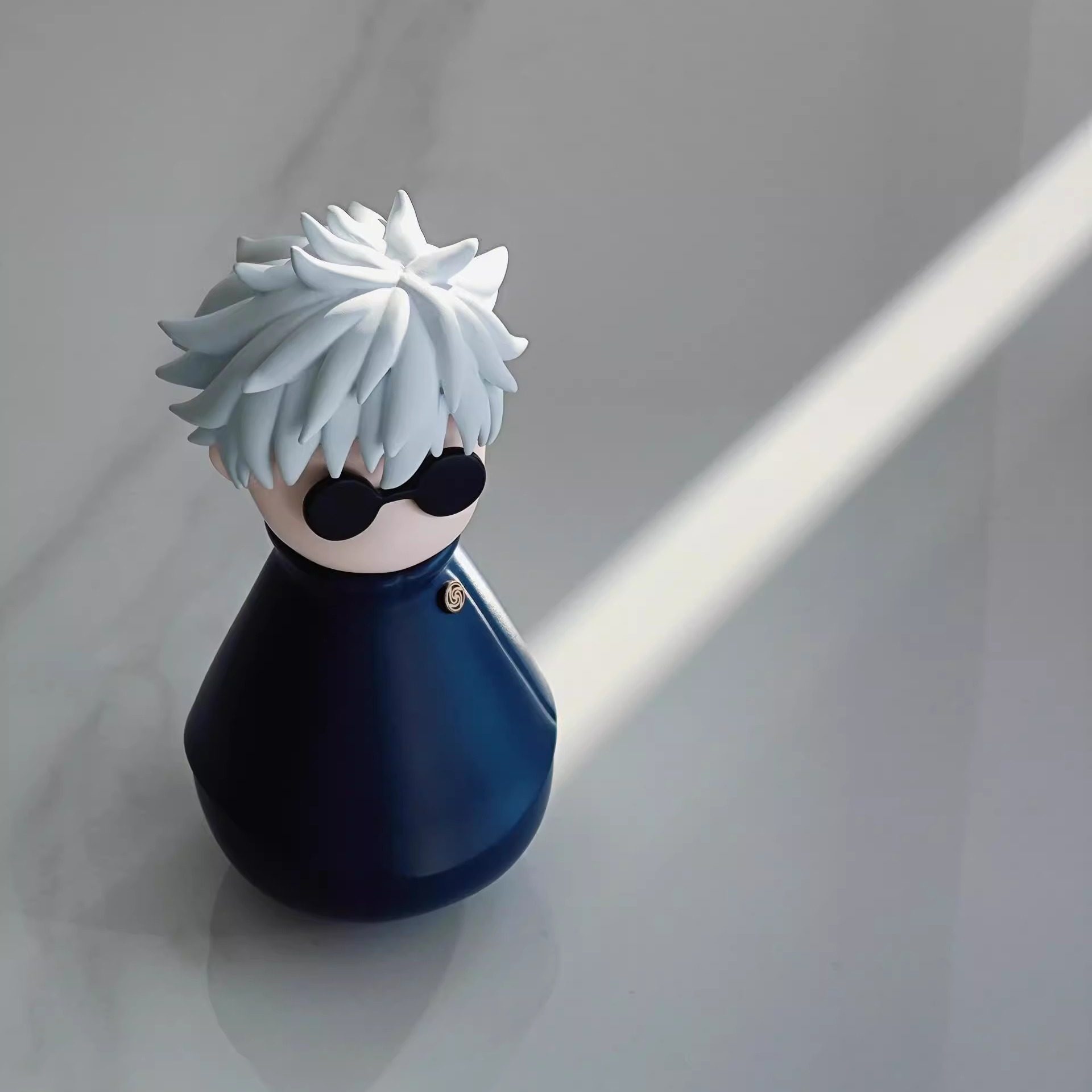 小悟不倒翁手办  五条悟咒术回战创意设计玩具不倒翁动漫周边玩具,淘宝优惠券,粉丝福利购,淘宝优惠卷