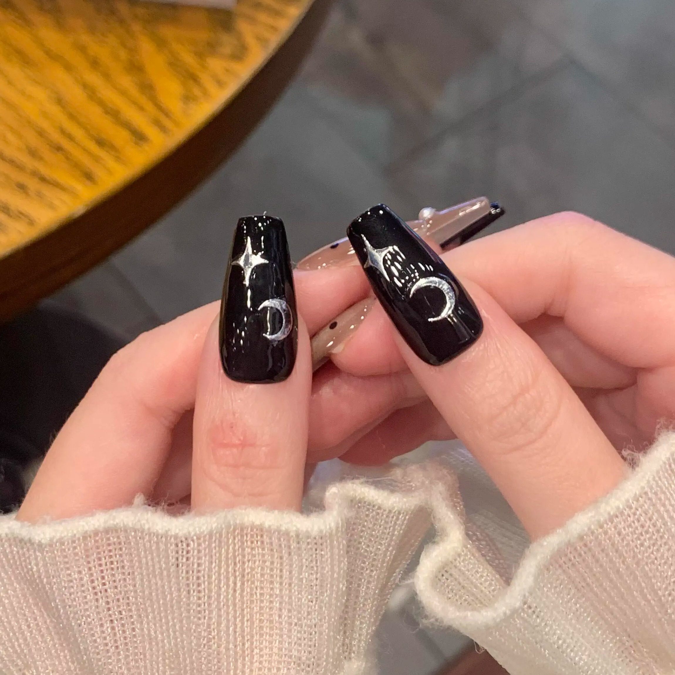 艺人甜酷暗黑系波点猫眼纯手工穿戴甲中长款高级感显白美甲贴片,淘宝优惠券,粉丝福利购,淘宝优惠卷