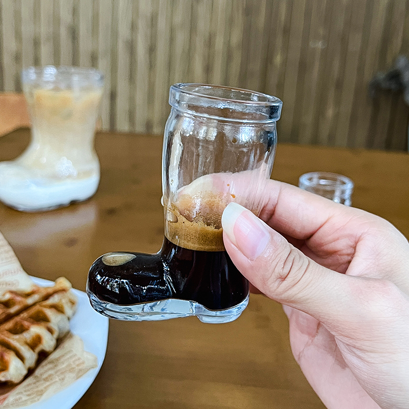 ins风网红创意靴子玻璃杯透明个性果汁饮料啤酒杯潮流咖啡冷饮杯 - 图2