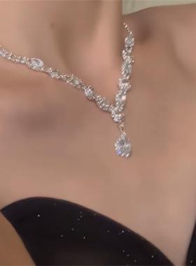 爆闪钻石项链套装女2026年颈链