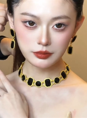 中古夸张黑色方形锆石项链