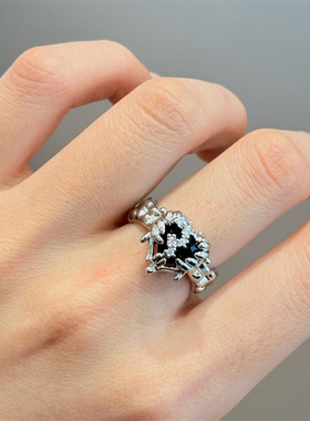 黑色爱心镶嵌锆石开口戒指女