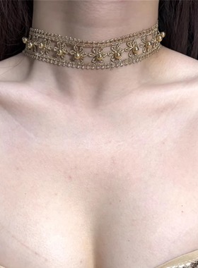 镂空花朵钉珠choker项圈女