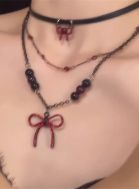 暗黑哥特风蝴蝶结吊坠项链
