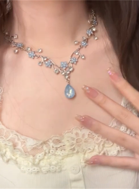 蓝色花朵水滴项链女款