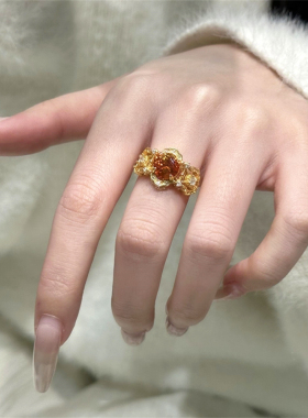 轻奢彩宝戒指女设计感