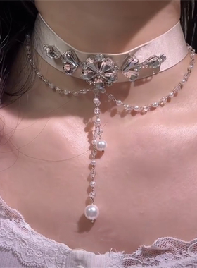 超闪水钻花朵白色choker项链